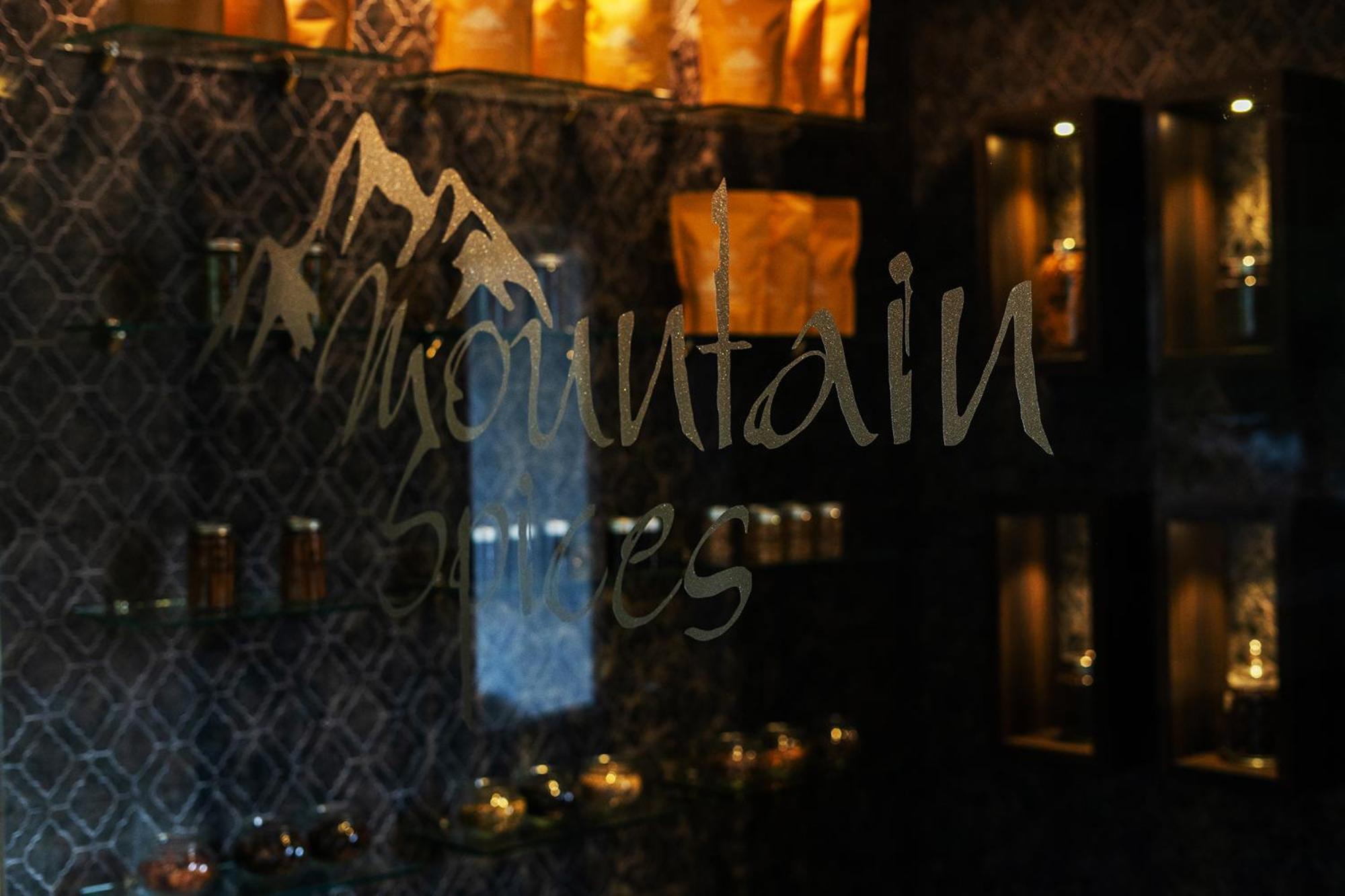 Viceroy Luxury Mountain Resort And Spa Мунар Екстериор снимка